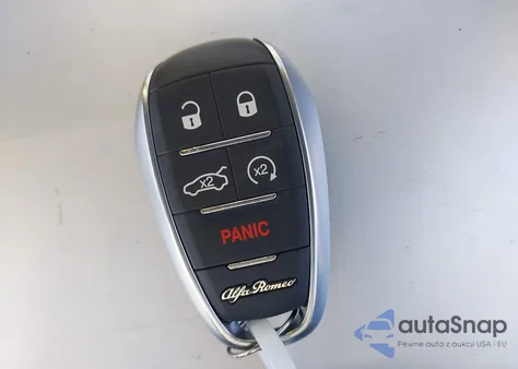 2023 Alfa Romeo Giulia Veloce Rwd z USA, uszkodzony, nr VIN ZARFAMBN3P7676280